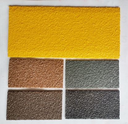Maggiore resistenza, peso leggero, anti-slip, strisce di pultrusione in FRP, larghezza 50 mm per laboratori
