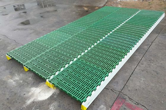 Servizio di taglio di lunghezza da 1 m a 11,6 m Traccia di supporto per pavimenti di alta resistenza di capra in plastica