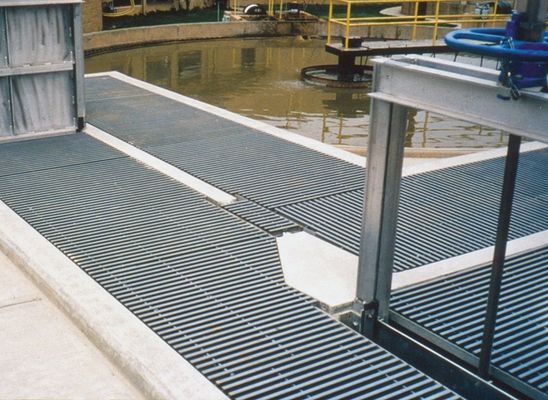 Pannello di copertura della griglia in fibra di vetro pultrudata resistente alla corrosione con superficie antiscivolo