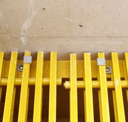 Griglie in fibra di vetro pultrudate in FRP per aree aperte con un'ampia gamma di applicazioni