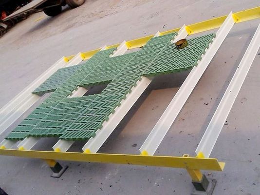 Legami di supporto in FRP resistenti alla corrosione progettati per pavimenti di allevamenti suini