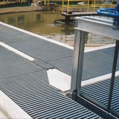 Tavola di rivestimento di ponti in FRP con pavimento esterno composto in fibra di vetro a superficie aperta del 40% al 80%
