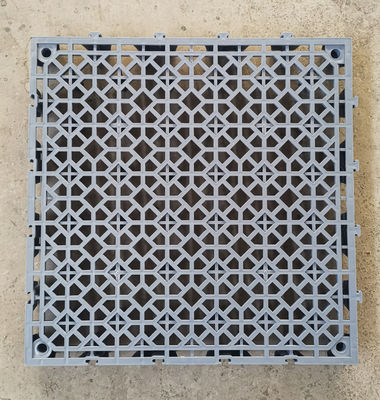 40x40x4.0cm PP Interlocking Mat di plastica per facile lavaggio delle auto e copertura del pavimento del garage