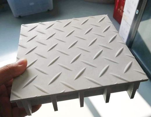 Forza Griglie stampate in FRP per piattaforme di passerella e pavimenti in fibra di vetro