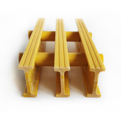 Esemplare di I-Beam in FRP a pultrusione protetta dai raggi UV personalizzati con specifiche personalizzate