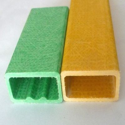 Strutture Fibra di vetro ad alta resistenza Tubo piatto FRP Plastica composita Polo rettangolare Lunghezza da 1m a 11,6m