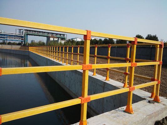 Posti di supporto in FRP/pilastri di recinzione L'aggiunta perfetta al sistema di supporto del vostro molo