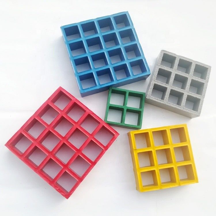 Griglie in FRP di plastica rinforzata in fibra di vetro resistenti e leggere in colori personalizzati