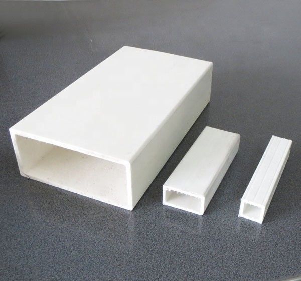 Listo delle dimensioni dei tubi rettangolari di plastica composita in fibra di vetro FRP a alta resistenza per strutture
